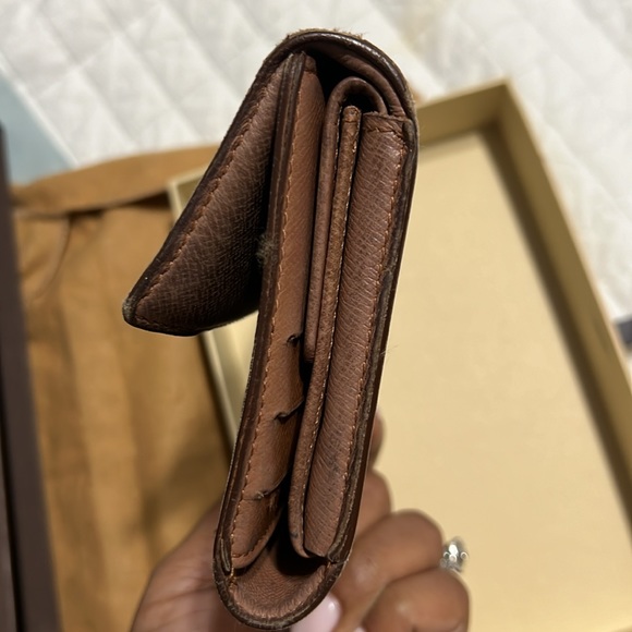 AUTHENTIC VINTAGE LV WALLET - Picture 12 of 12
